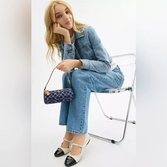 ✨SOLD✨COACH 🍒 💙 Nolita Barrel Bag In Signature Denim - Picture 13 of 15